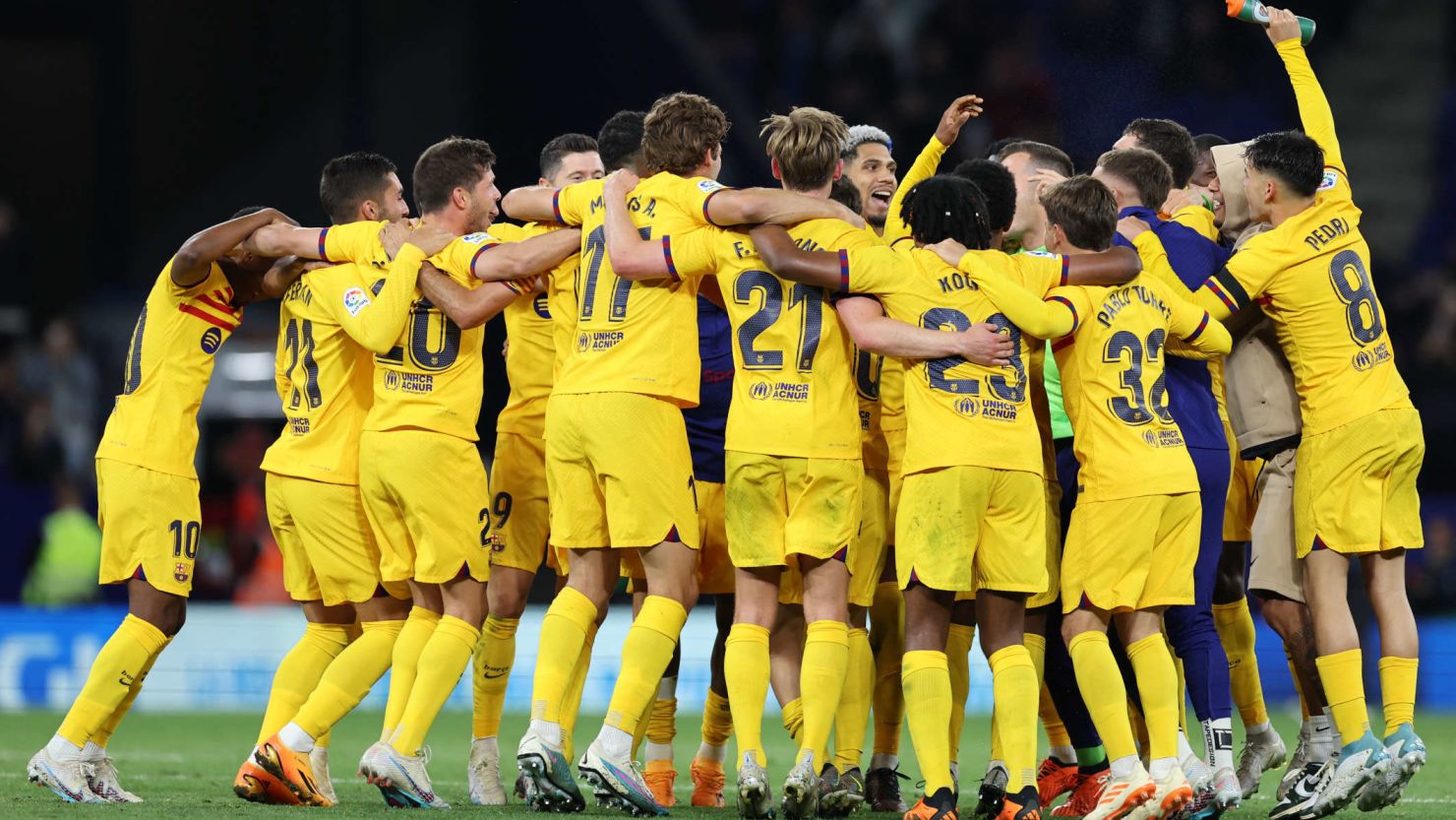 着稳定的竞 着稳定的竞